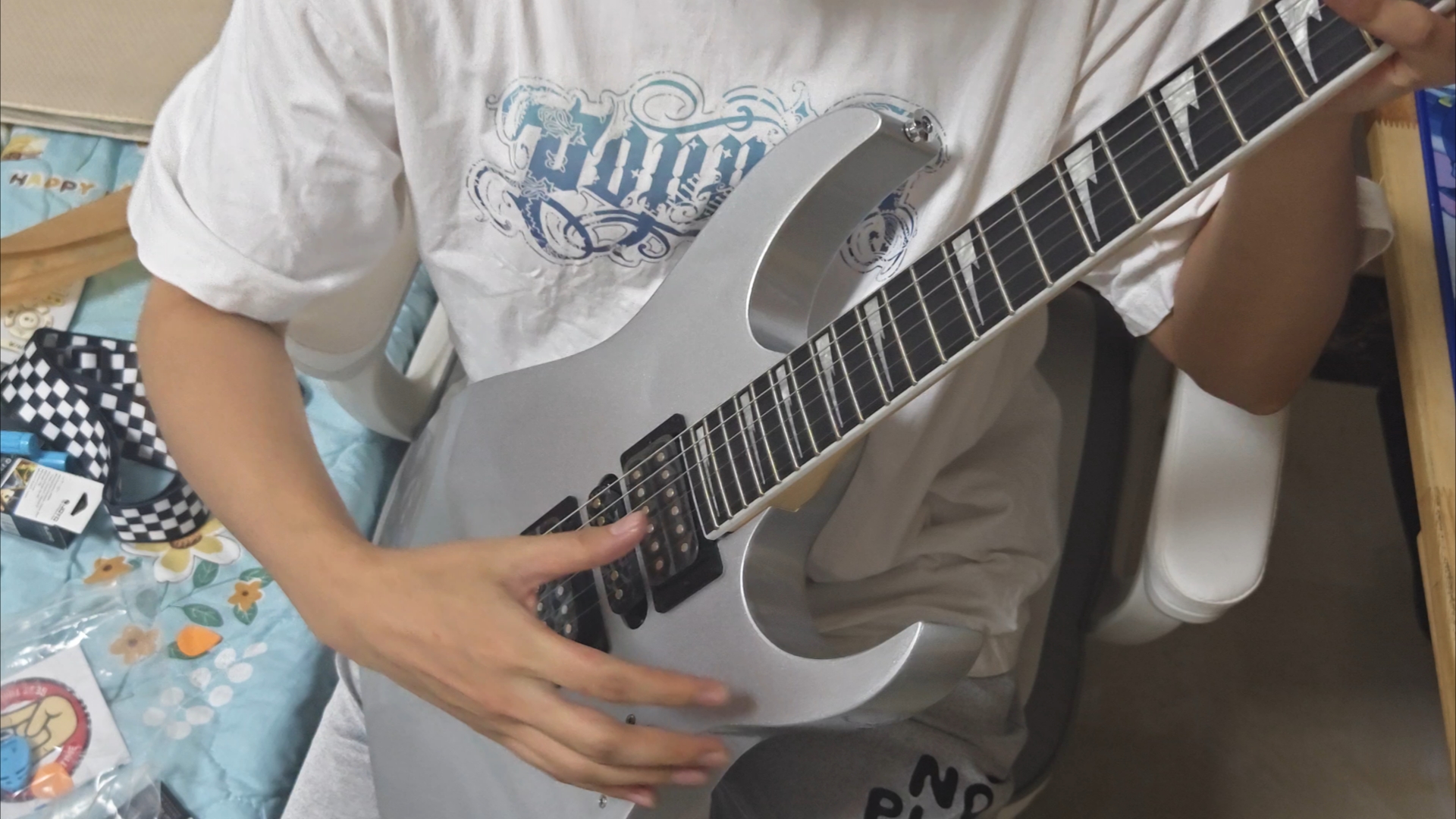 依班娜grg 170dx电吉他开箱