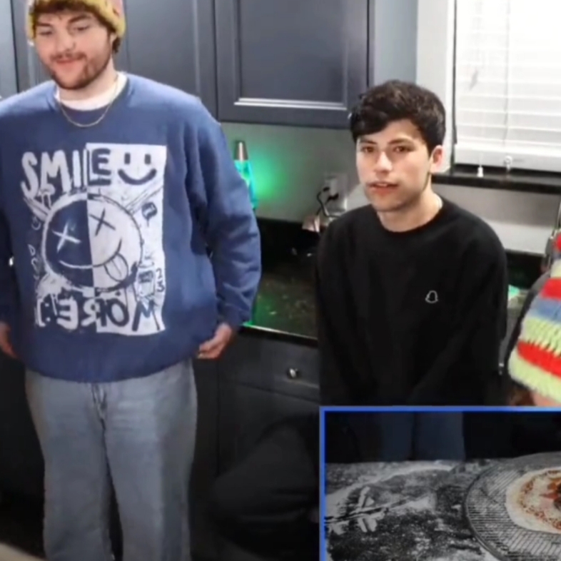 【dreamnotfound】dream和george在别人做披萨时在背后调情珍贵录像