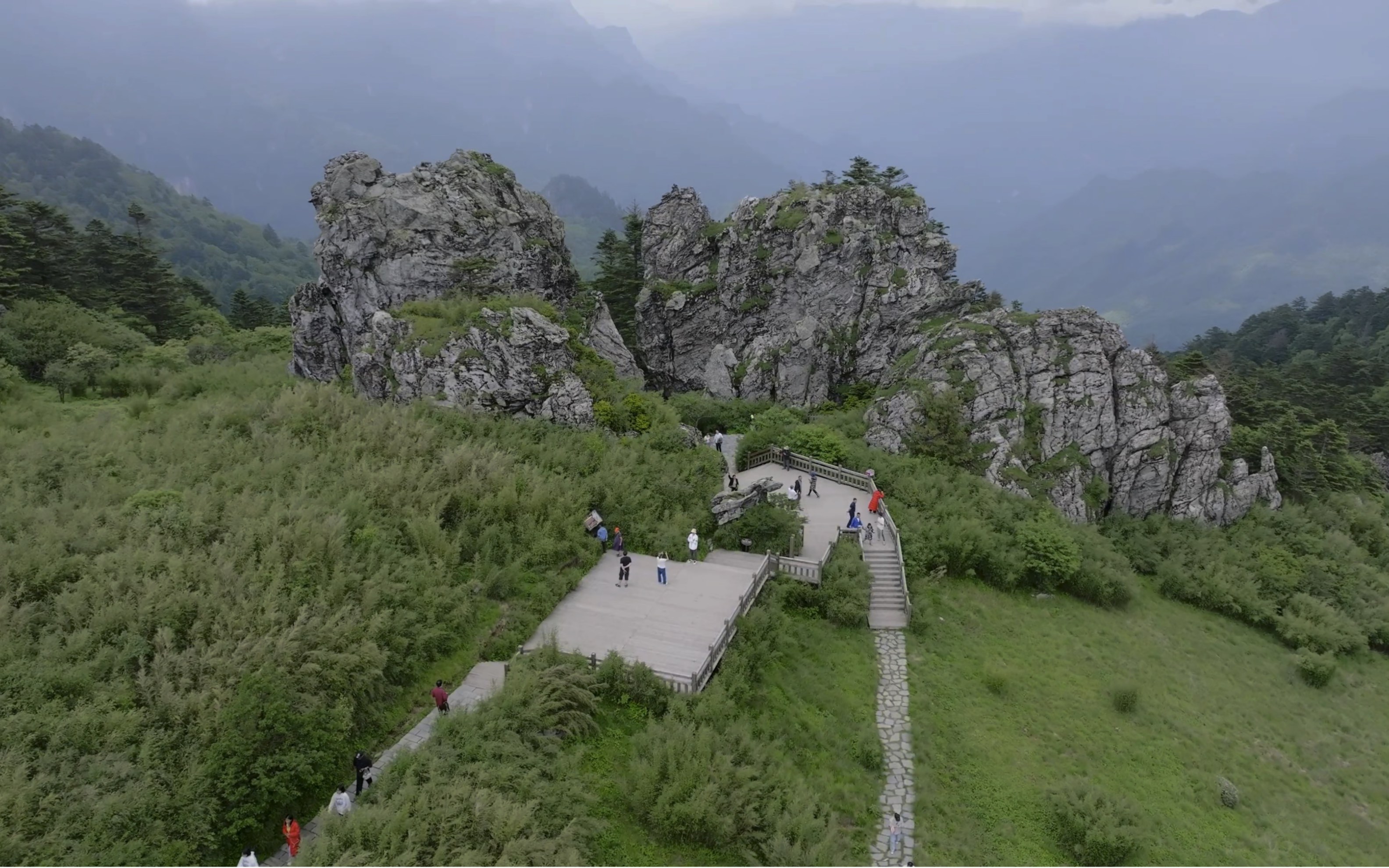 神农架板壁岩景区介绍图片