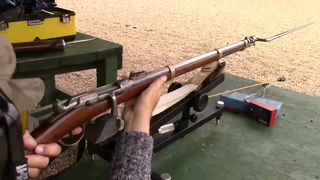 普法战争夏波塞步枪,比普鲁士德莱赛步枪先