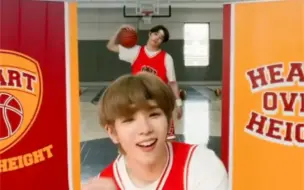 Télécharger la video: 【NCT】let’s play ball!220318tiktok更新