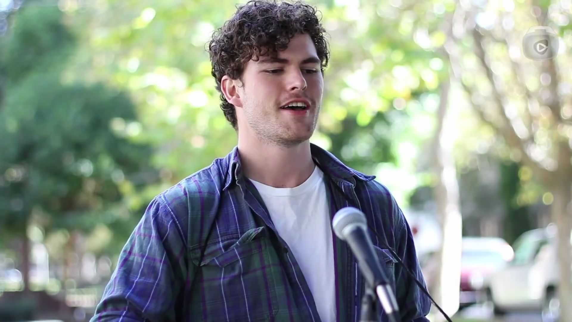 [图]Riptide - Vance Joy South Park Session现场版