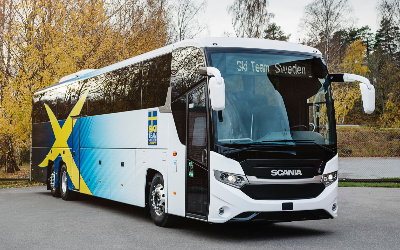 中英双语字幕通向成功的巴士之旅斯堪尼亚为瑞典滑雪队