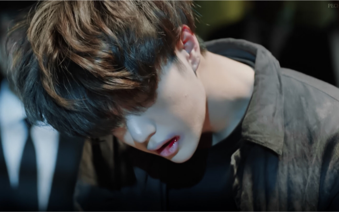 【王一博】主演网剧《我的奇怪朋友》预告cut