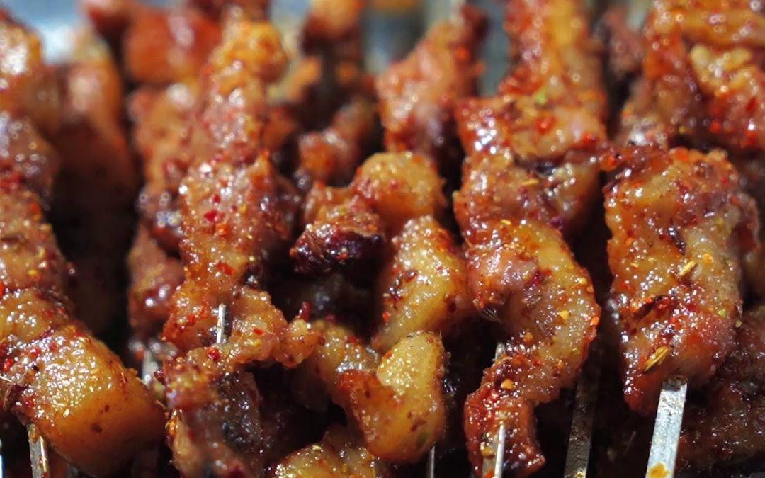 烧烤一顿啤酒几瓶快乐翻倍淄博特色烧烤