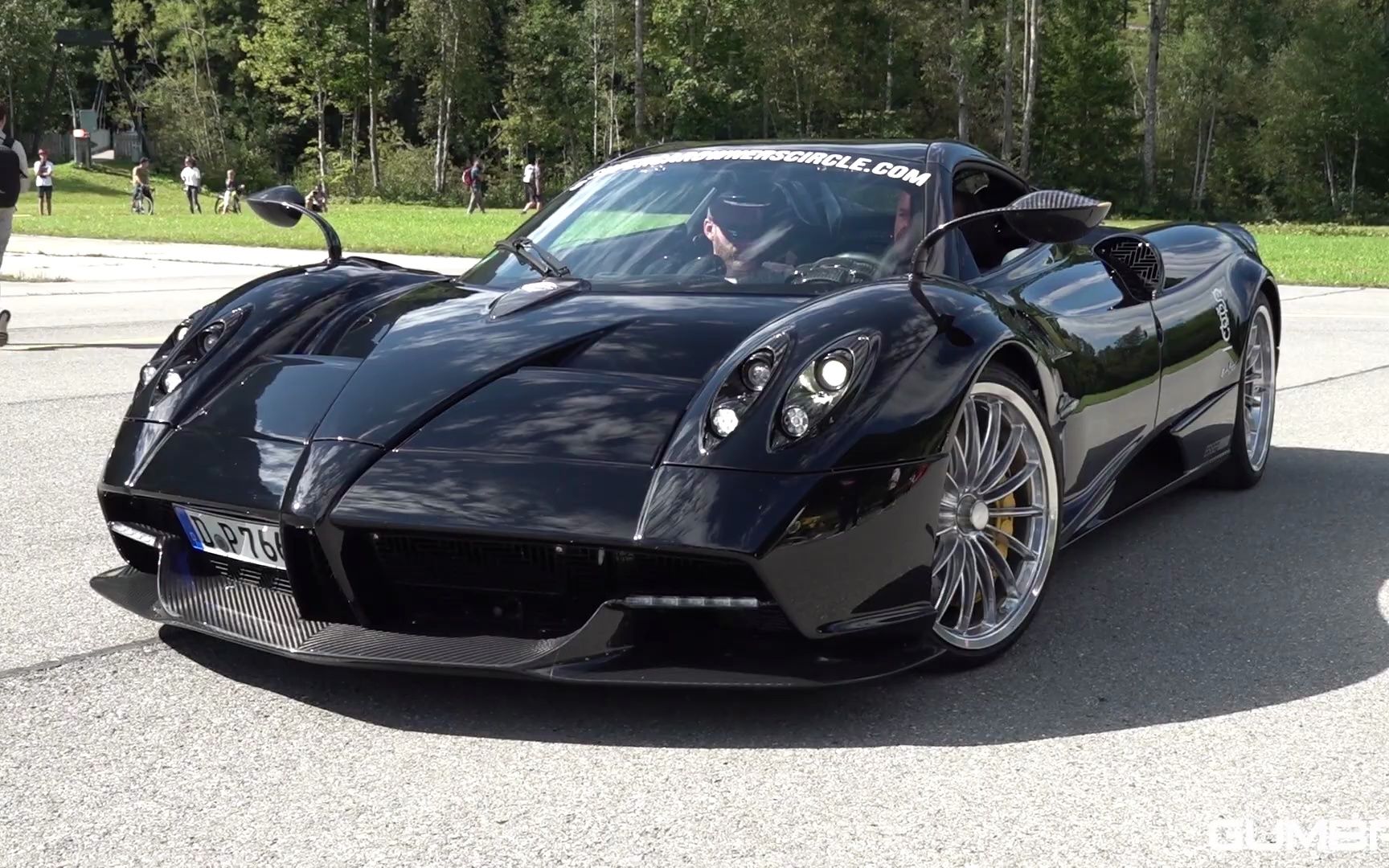 帕加尼 huayra roadster vs 柯尼塞格 agera x | 超跑直线加速赛