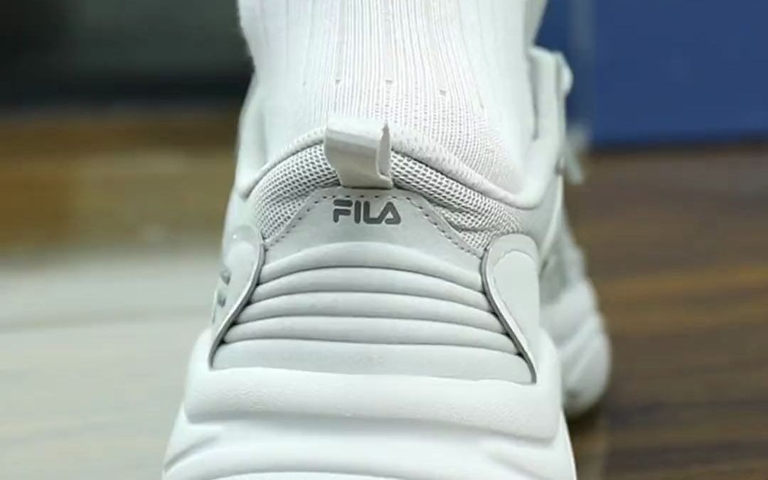 2834FILA斐乐新款老爹鞋#火星鞋 二代强势来袭,快来看看吧!#斐乐 #好鞋推荐 #抖音818好物节 #老爹鞋哔哩哔哩bilibili