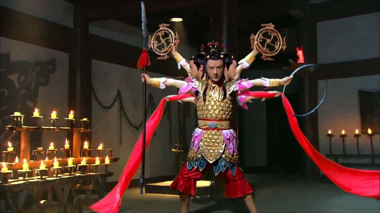 纣王对李靖施行炮烙之刑,哪吒爆怒,瞬间爆发三头六臂!