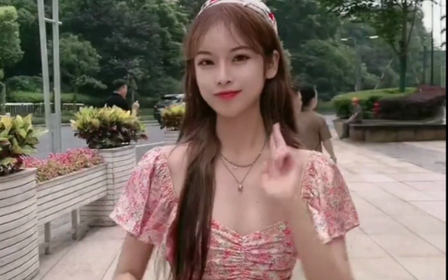 这么q弹吗弹力摇duangduangduang04