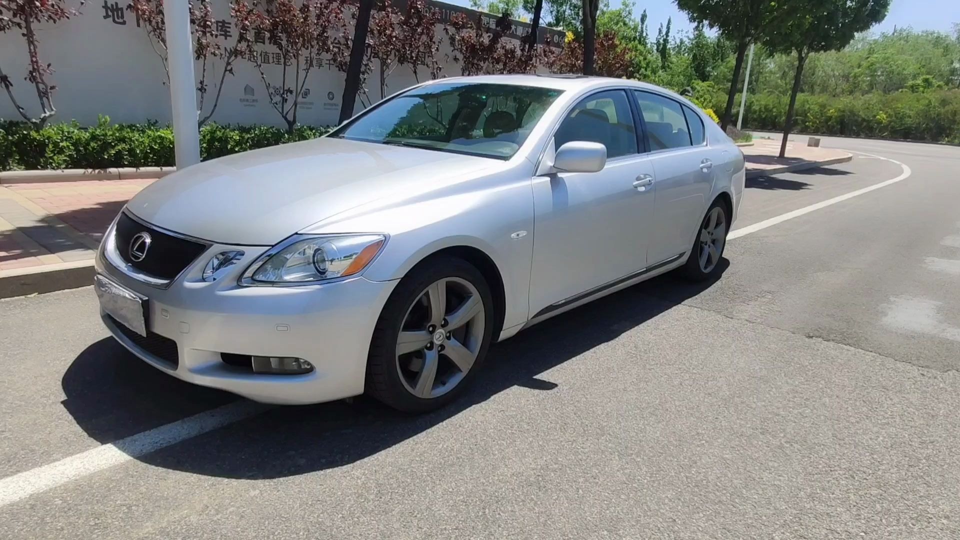 雷克萨斯gs430,百万豪车大v8发动机,只跑7万公里,价格也不便宜_哔哩