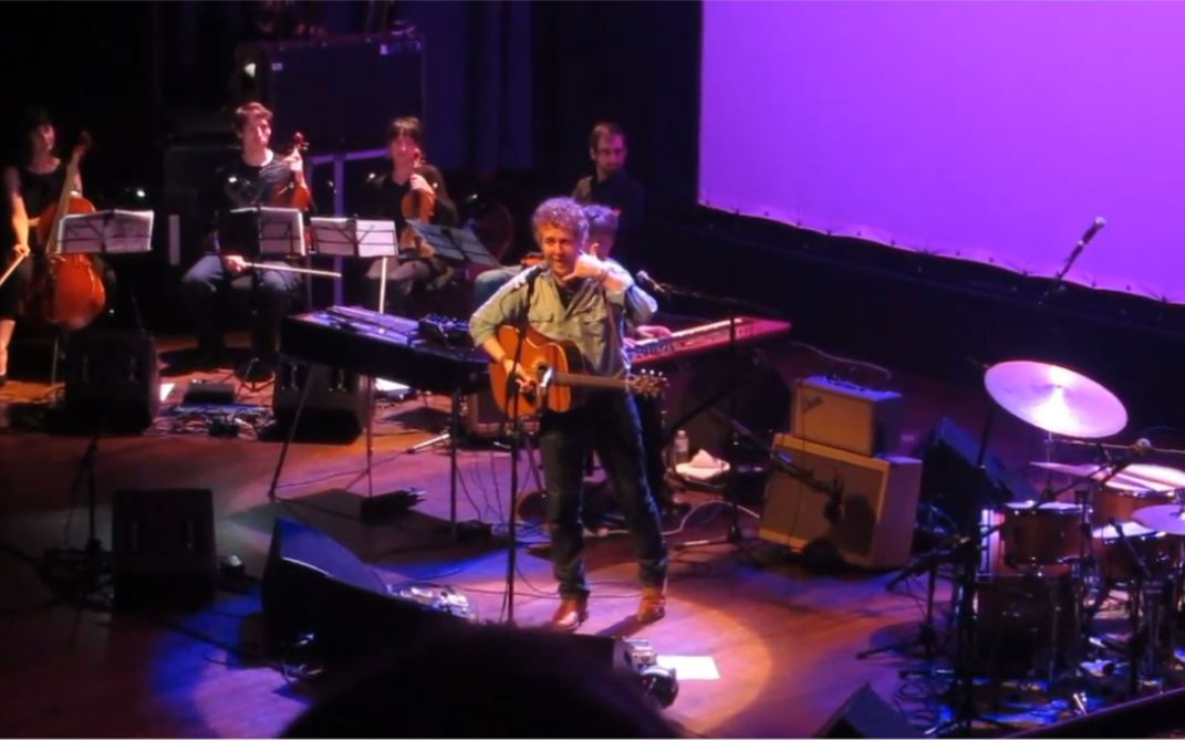 [图]Glen Hansard When Your Minds Made Up Barcelona 2013