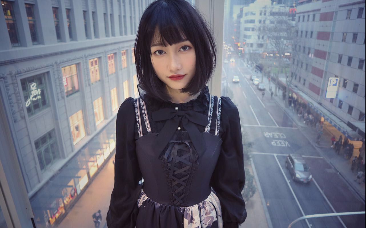 作品类型: 原曲翻唱 原唱: 李荣浩 后期/混音: 张小她 简介补充: 自编