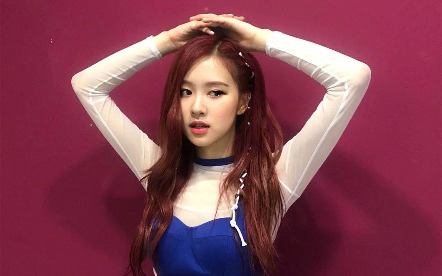 朴灿烈和朴彩英神仙合作舞台,rose太给yg长脸了!