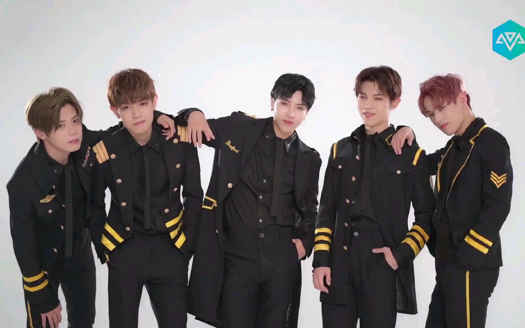 awaken-f《吸引定律》宣传照拍摄花絮(下)