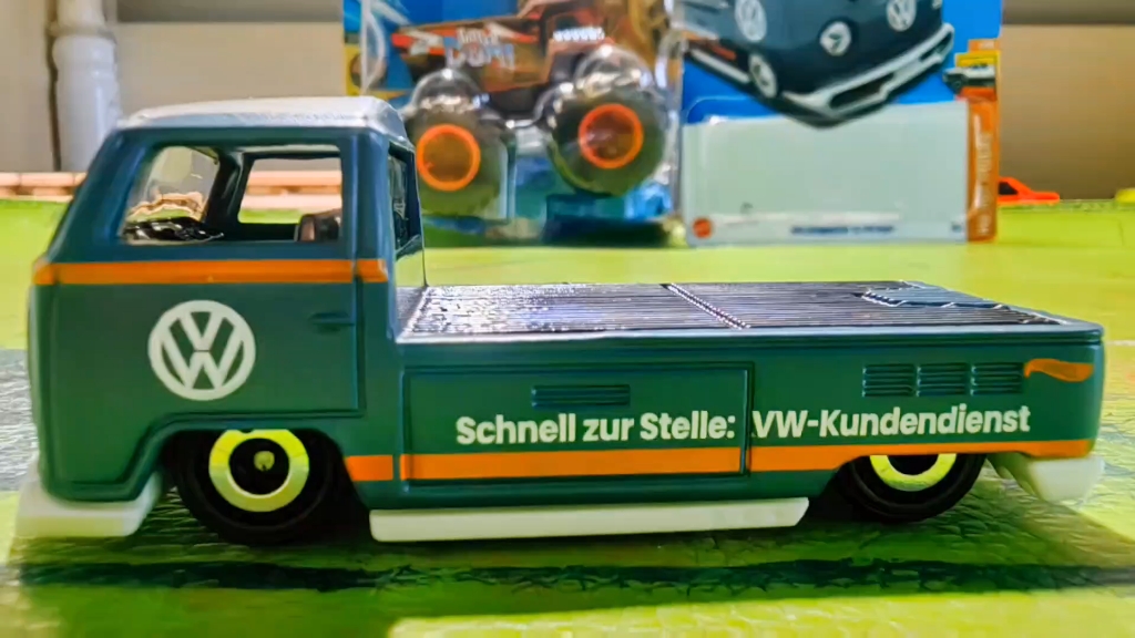 风火轮普卡拆卡展示!大众t2 皮卡!新刷色低趴!这个批次好车确实不少!