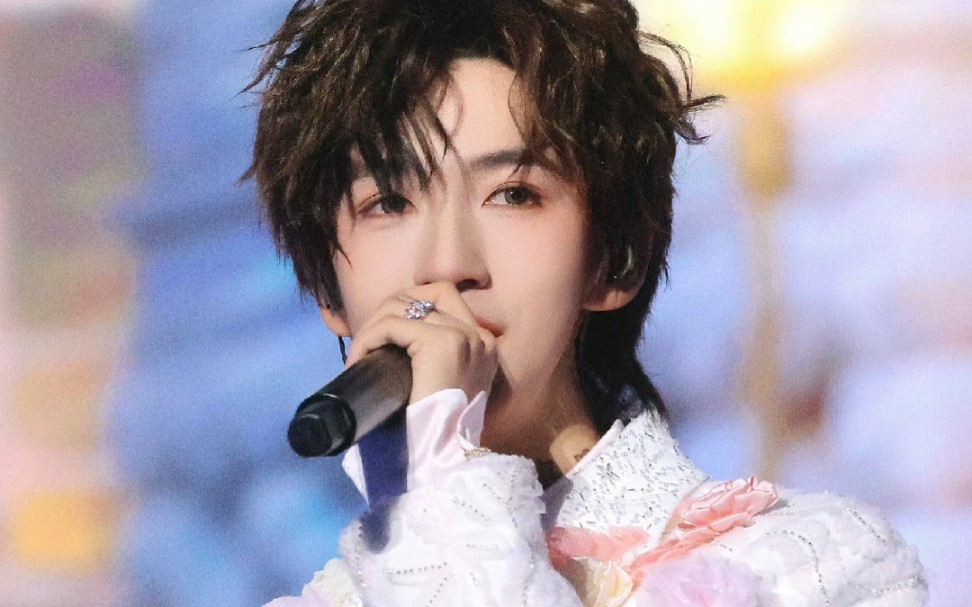 [贺峻霖]19号 《eyes for you》直拍