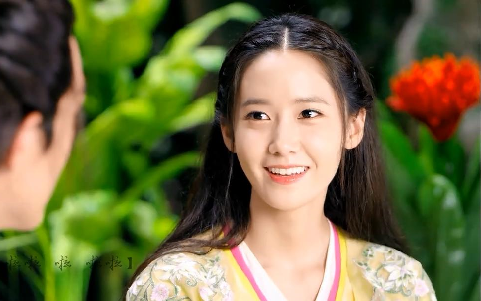 林允儿夏侯轻衣