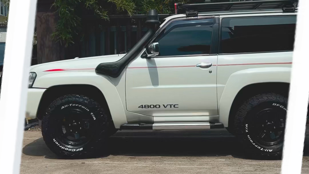 两门短轴途乐y61,4.8l 这排量谁能顶得住啊!