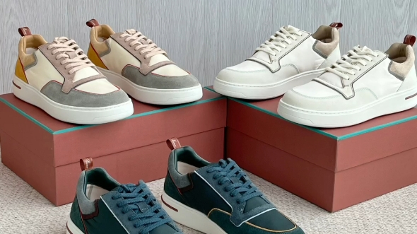 推荐高仿burberry巴宝莉经典男士休闲板鞋运动鞋 精选进口透气飞织