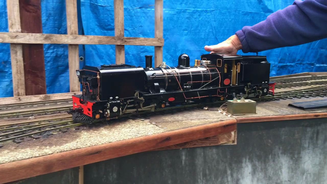 蒸汽动力火车模型accucraftng16