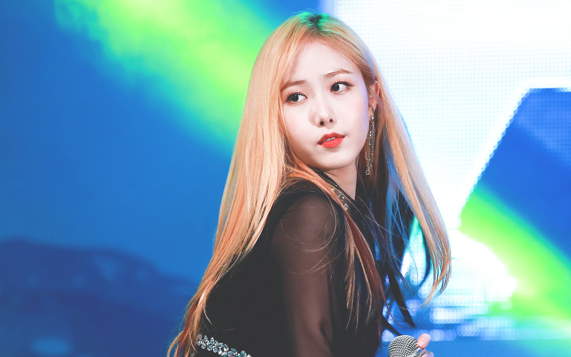 【gfriend】【黄恩妃】180412 大伽倻体验庆典 信飞 饭拍