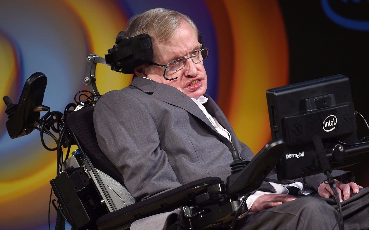 霍金预言2600年前人类将灭绝 地球将变"火球"