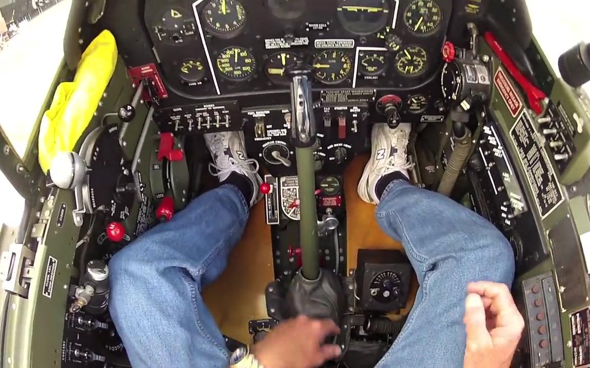 p51c野马战斗机驾驶