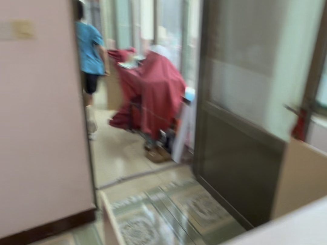 整蛊老爸范不卓海报