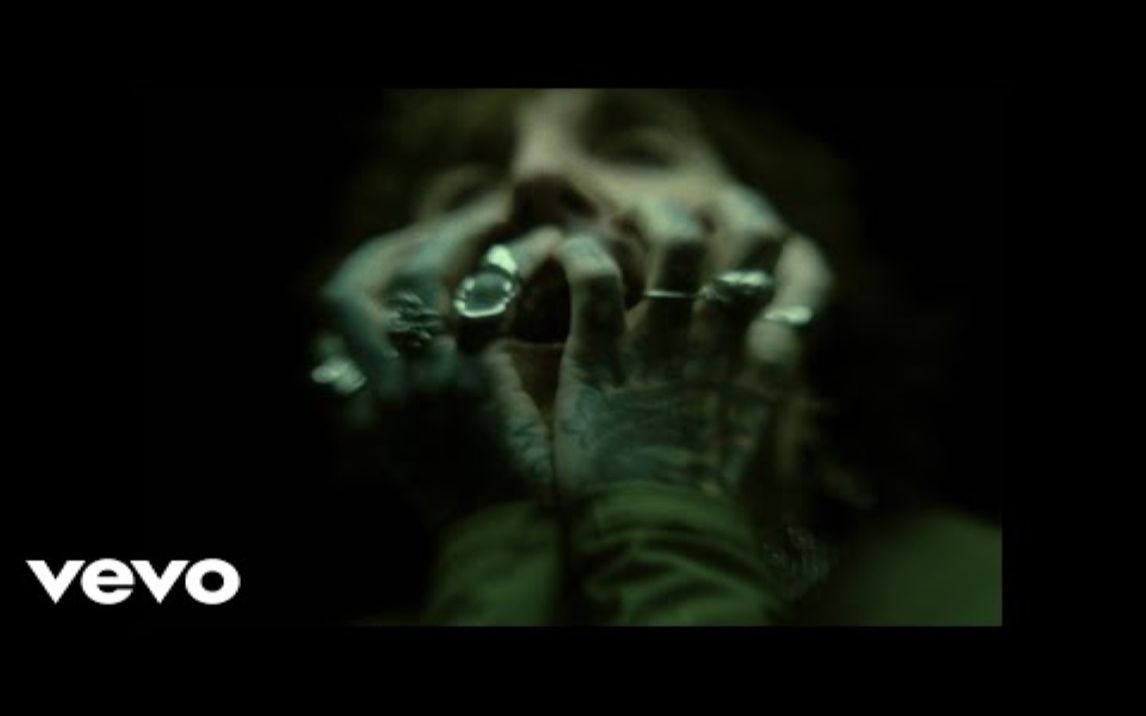 [图]【双语/新歌MV】sTraNgeRs - Bring Me The Horizon Official Video