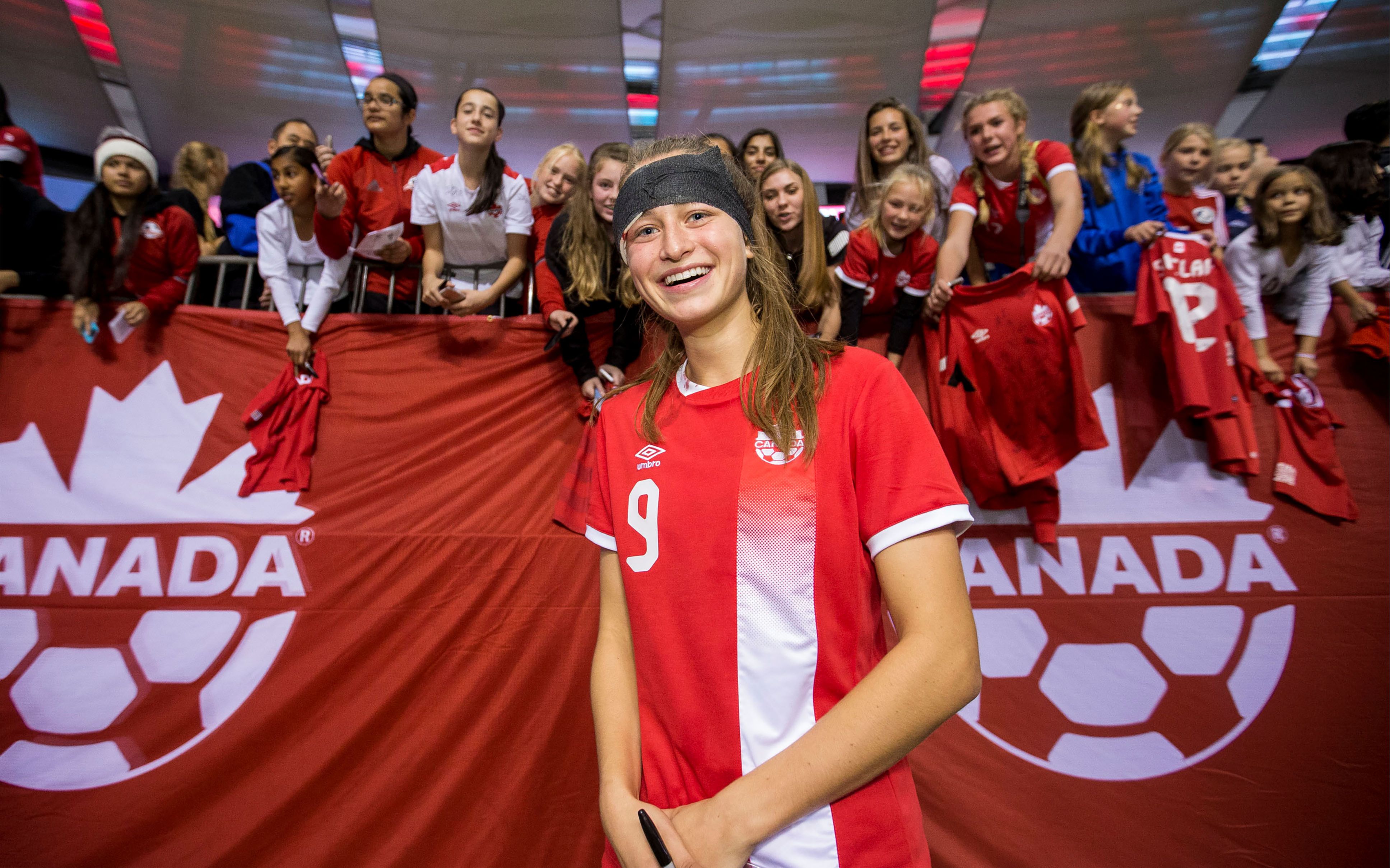 温哥华不只有阿方索·戴维斯,来听听他女朋友,16岁加拿大女足国脚乔丁