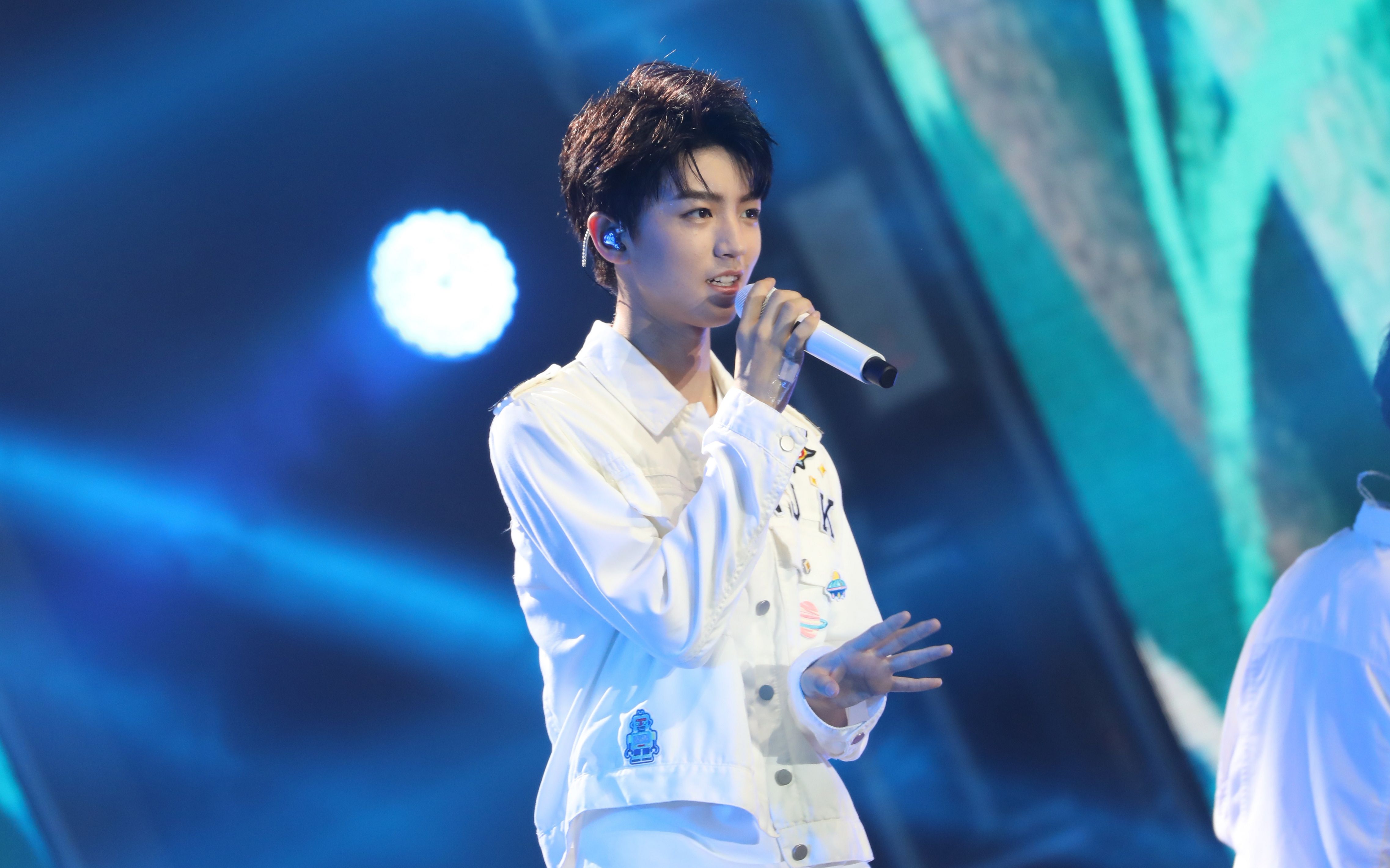 王俊凯 170813 《剩下的盛夏》focus_哔哩哔哩_bilibili