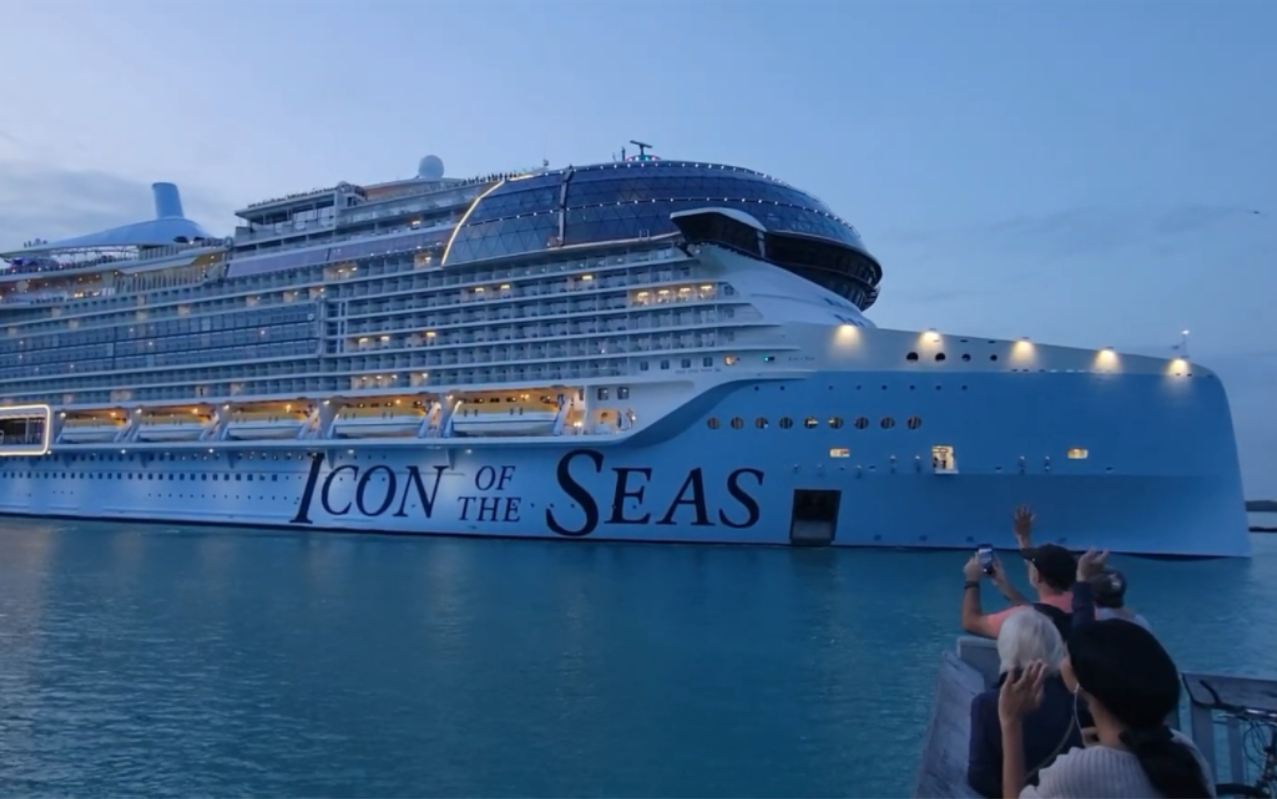 2024全球最大邮轮——海洋标志号 ICON OF THE SEAS 抵达迈阿密母港~哔哩哔哩bilibili