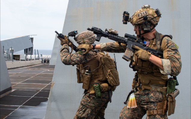 美国海军陆战队31stmeu fr排vbss作战训练