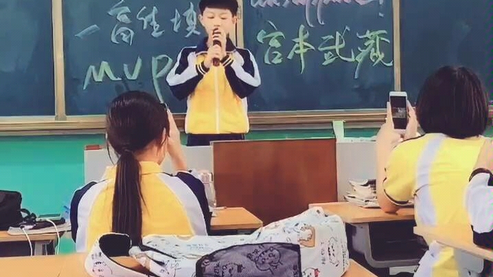 [图]开口跪！小男孩深情演唱《胡广生》！