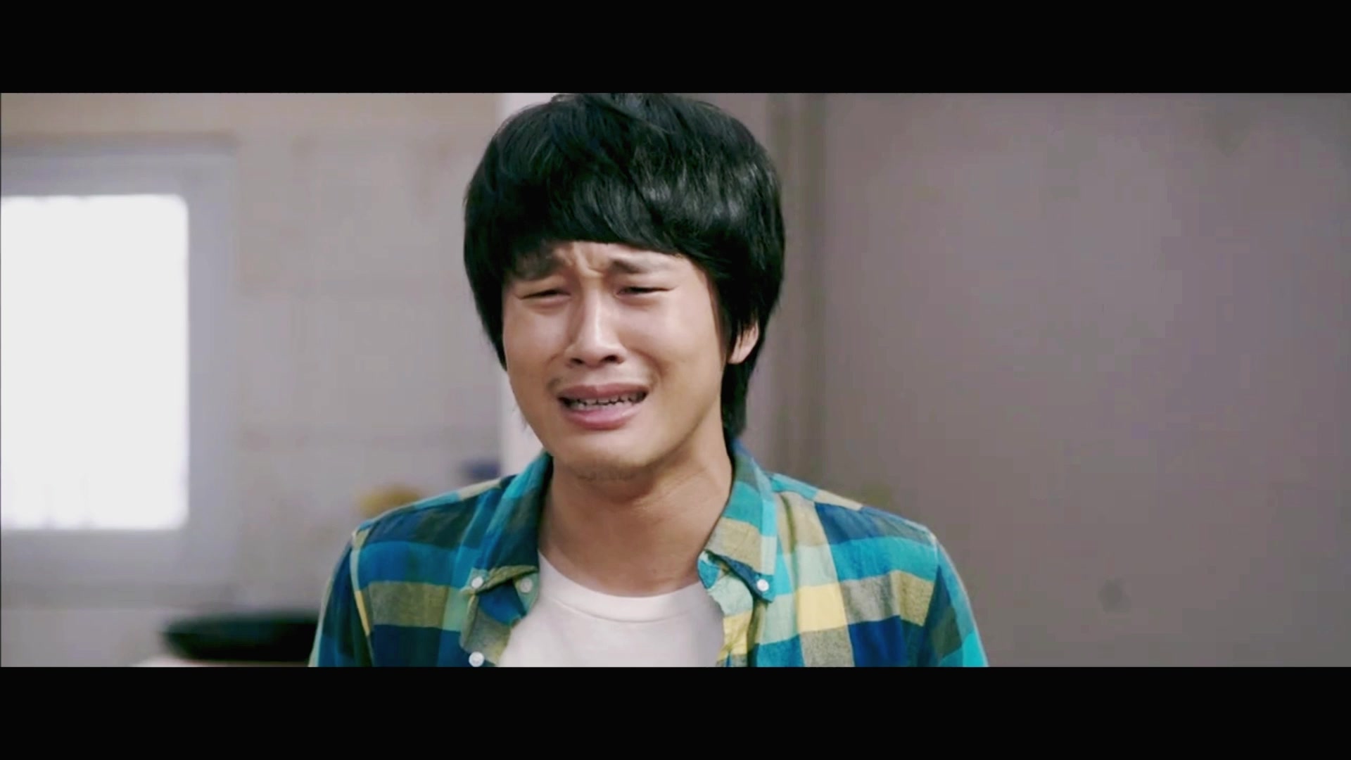 【影视解说】韩国高分电影《开心家族》,一部让你哭着看完的开心鬼