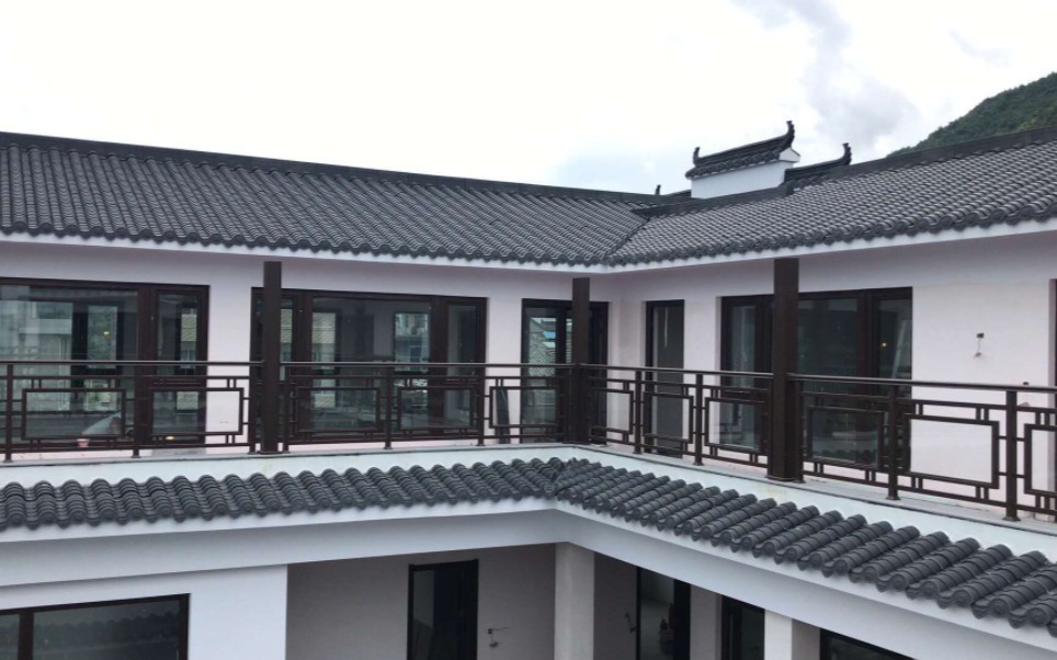 徽派建築瓦片,古建青瓦,四合院小青瓦,高分子新型材料瓦安裝效果!