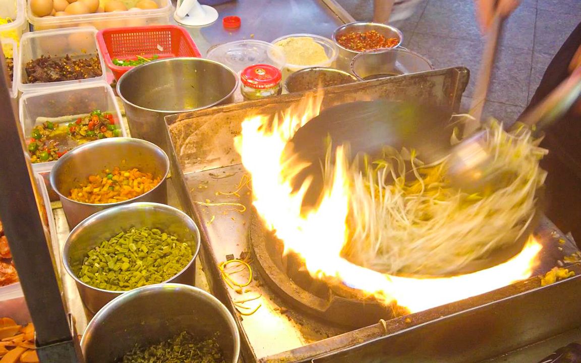 中国街头美食,夜生活小吃,地摊美食,炒锅大厨,鸡蛋炒面