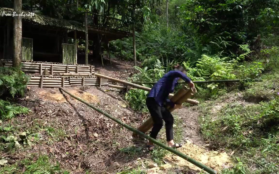 [图]OFF GRID LIVING - Bamboo bridge, bamboo chair - Free bushcraft camp in the rainf