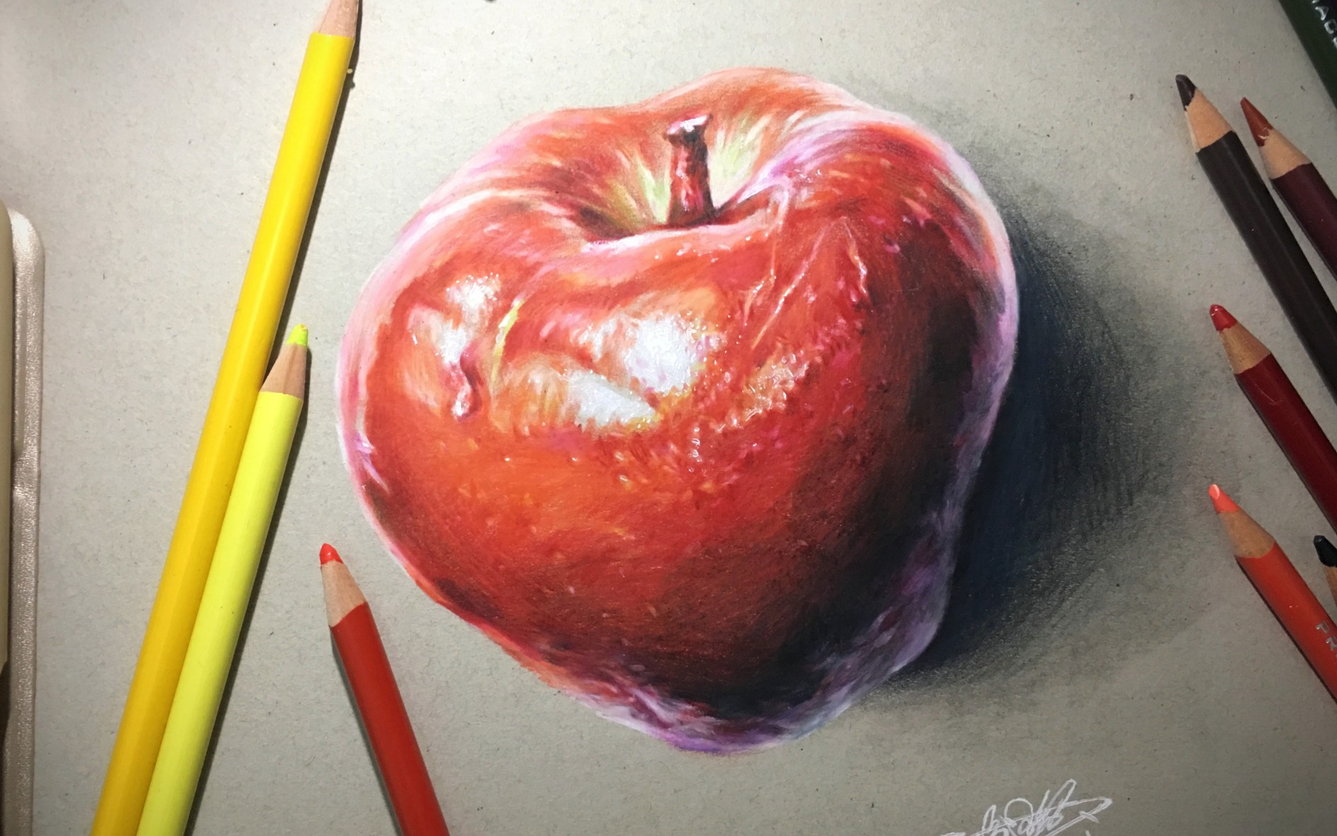 【手绘】彩铅手绘蛇果一只,设备简陋请见谅.((oo)`λ)猪年大吉