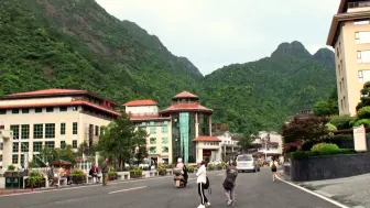 Download Video: 世界遗产三清山：由上饶高铁站前往三清山 交通和住宿