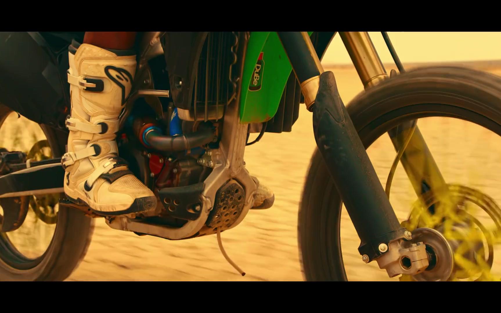 david guetta - hey mama (official video) ft nicki minaj, bebe