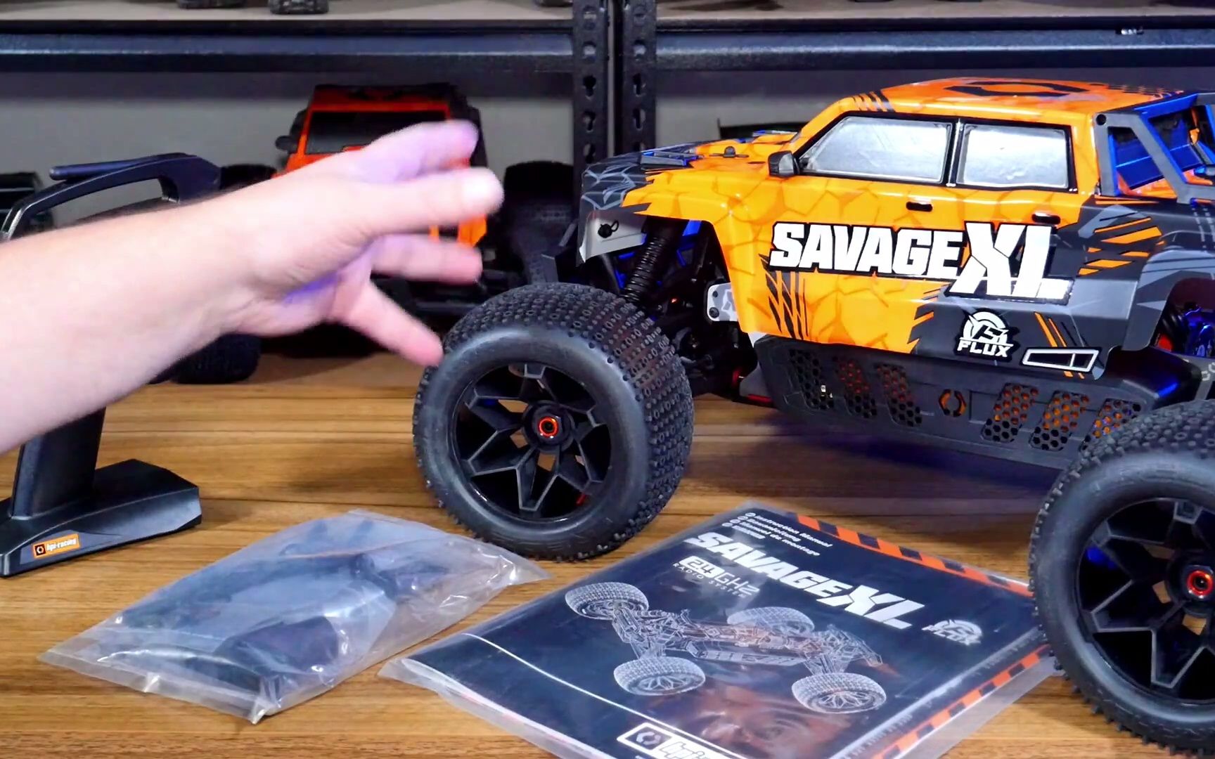 [图]The KING is back!! Unboxing- HPI SAVAGE XL Flux V2 1_8 Monster Truck RTR (2022)