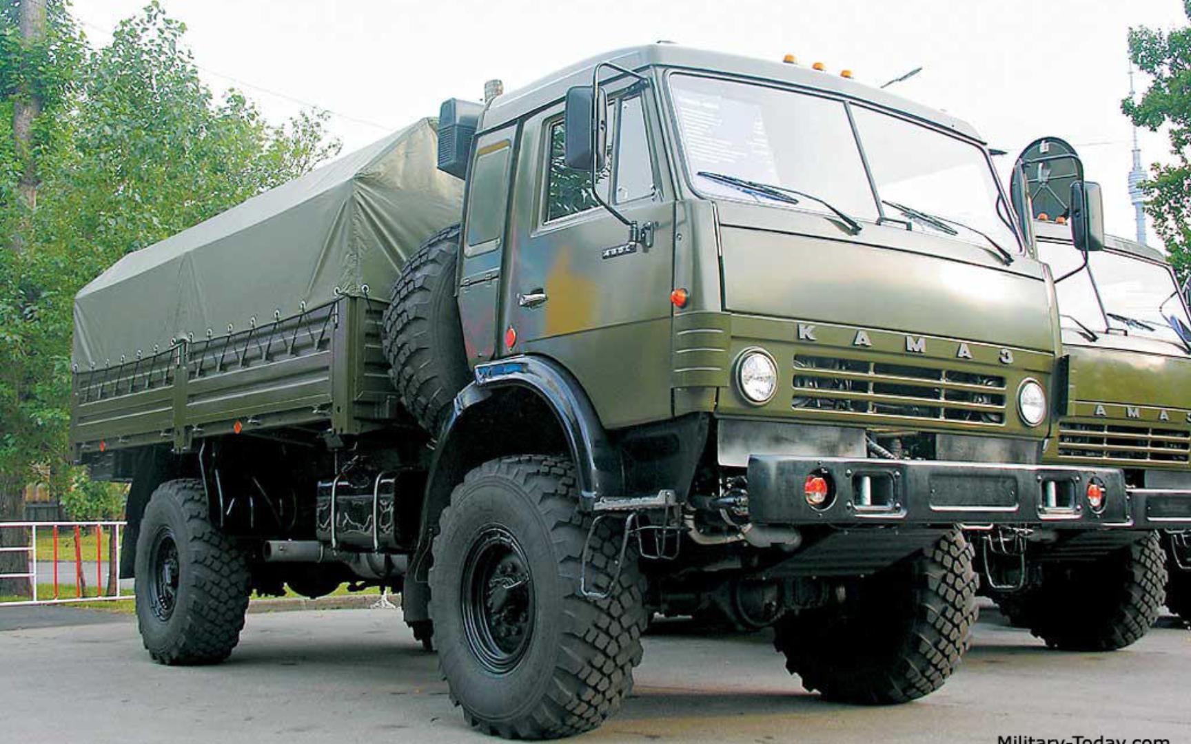 俄罗斯卡玛兹越野卡车图片