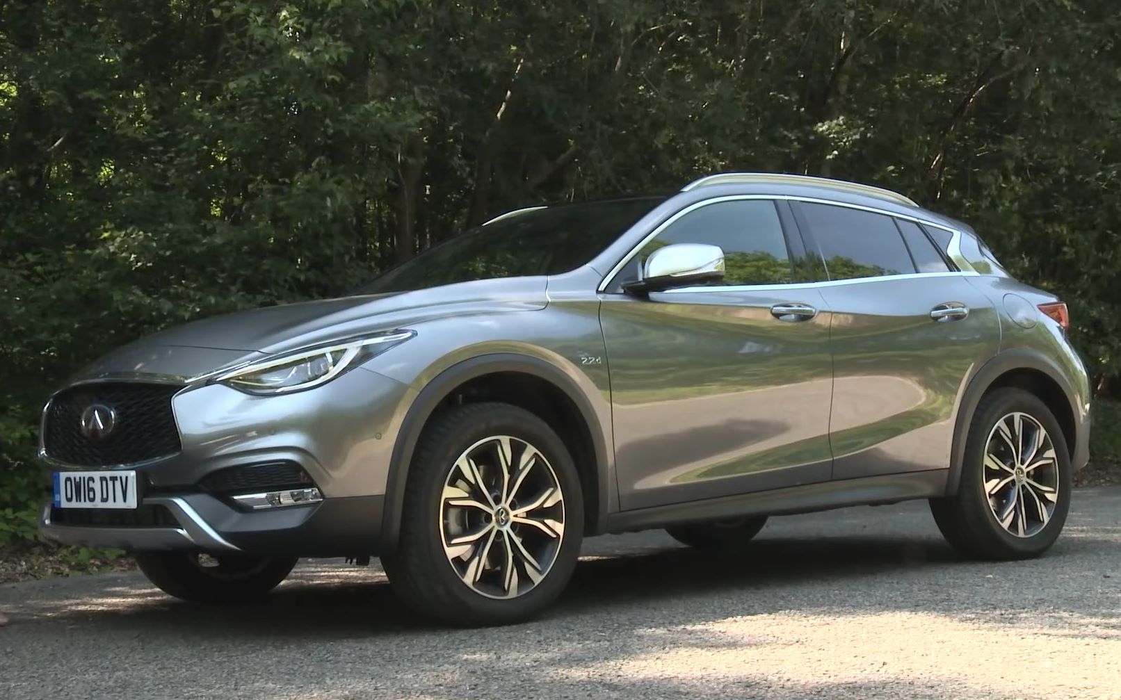 carbuyer评测英菲尼迪qx30