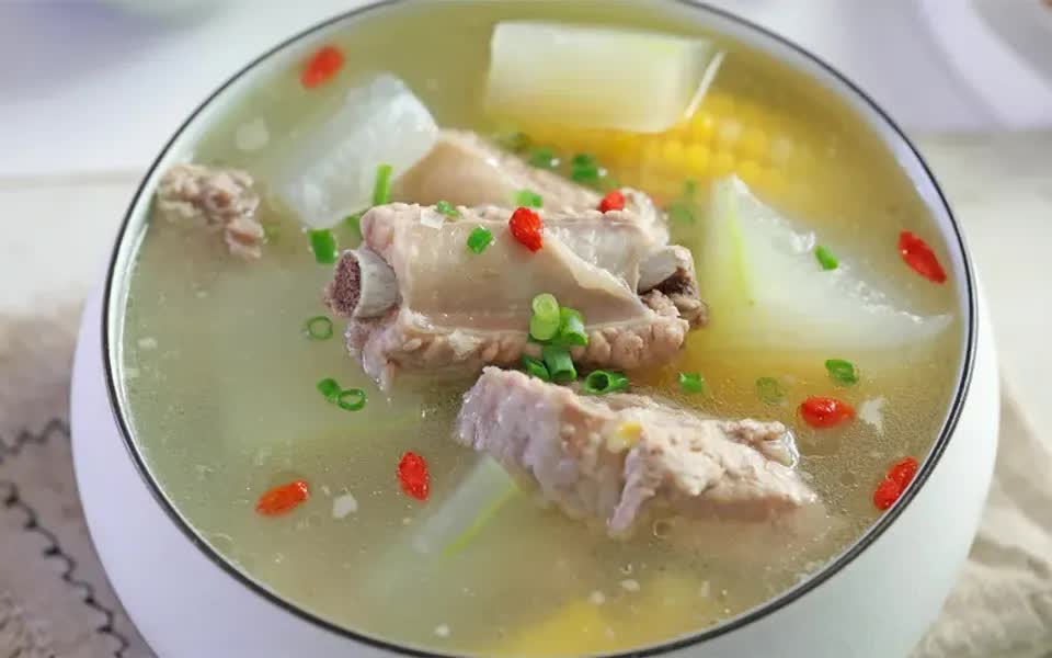 排骨冬瓜汤有什么功效(排骨冬瓜汤的功效大揭秘)