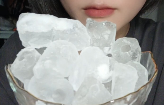 纯冰嘎嘣脆-大妞的冰-大妞的冰-哔哩哔哩视频