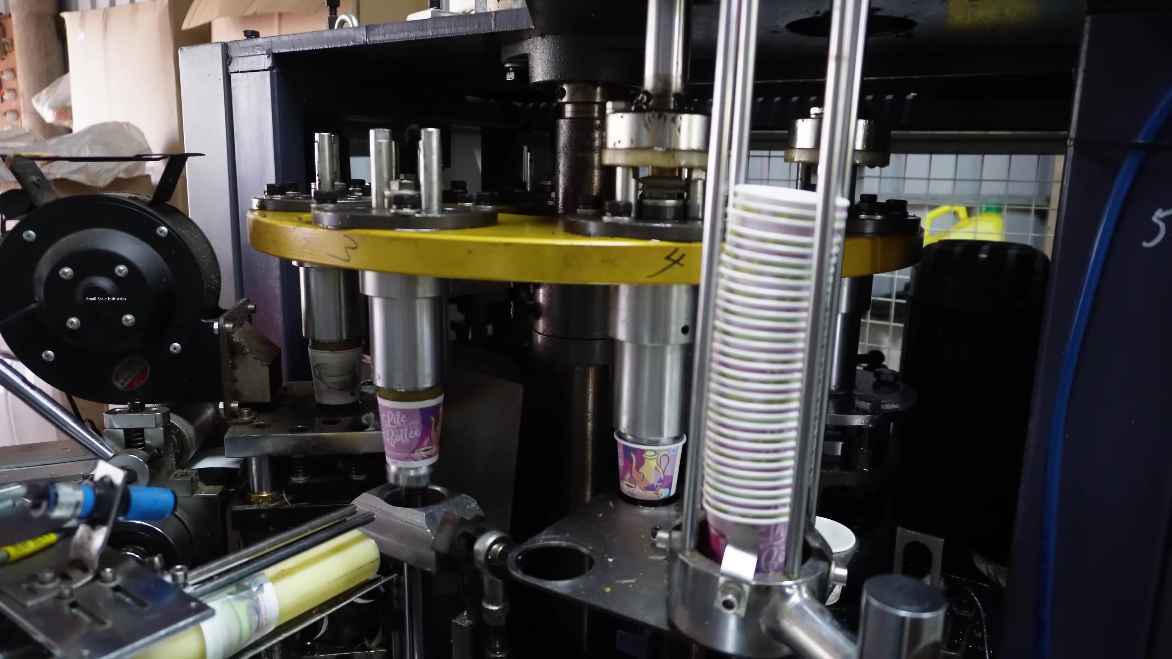 4k 印度 - 特别好的咖啡纸杯生产一次性纸杯工厂大规模生产过程_哔哩