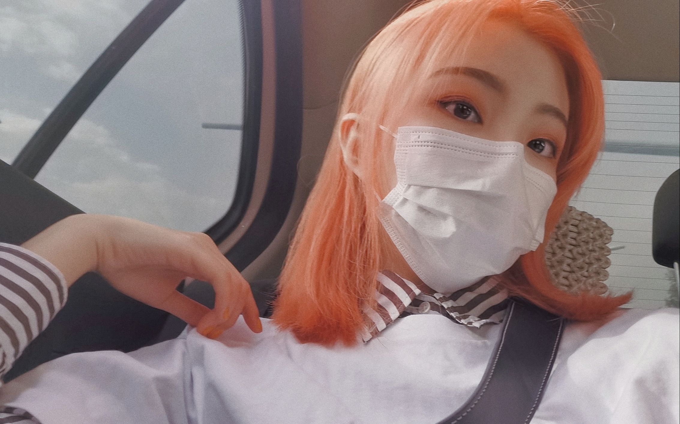 戚琦【见山是山】精神小妹在线rua普哈哈哈哈哈哈哈哈哈