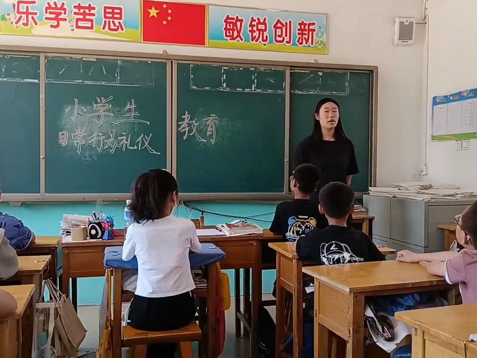 [图]吕绪庄小学德育活动