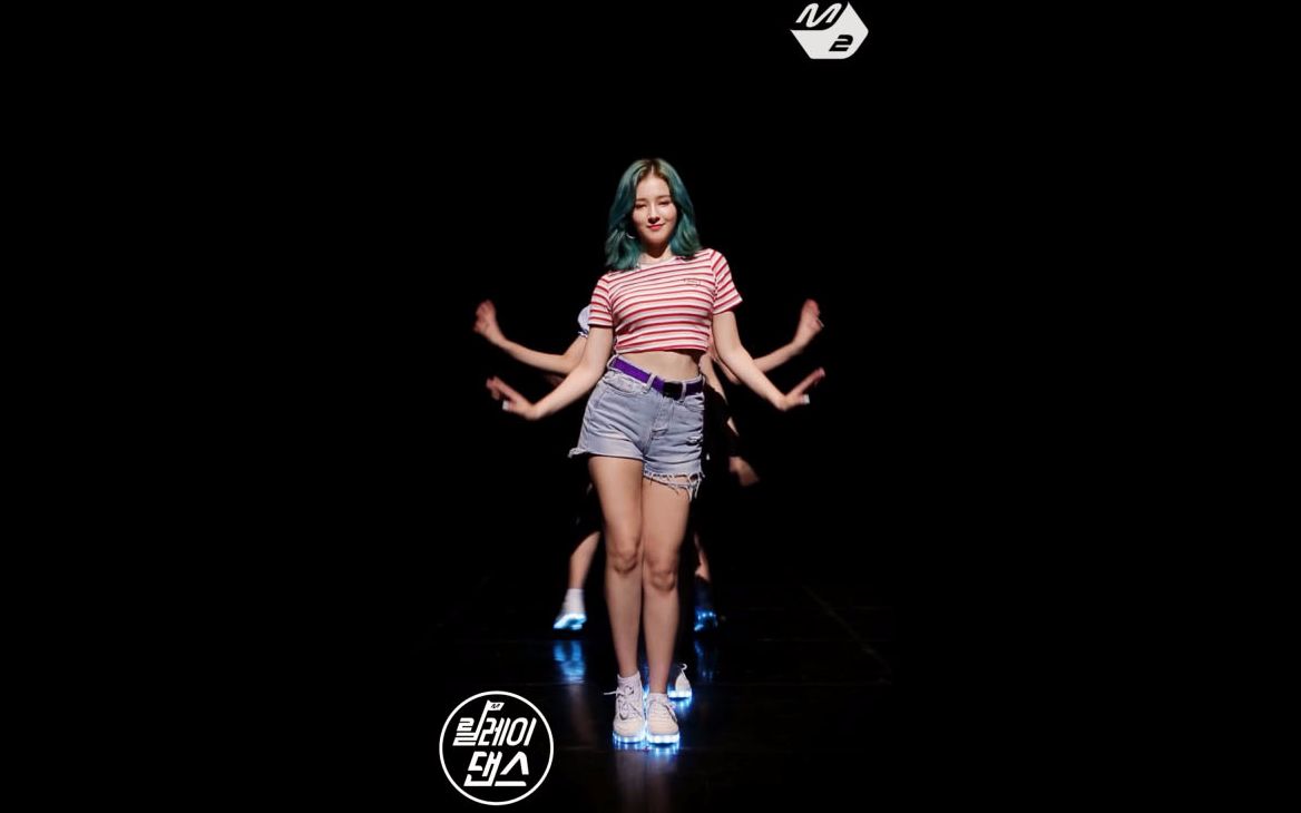 (m2) [接力舞蹈] 高清 momoland (baam)